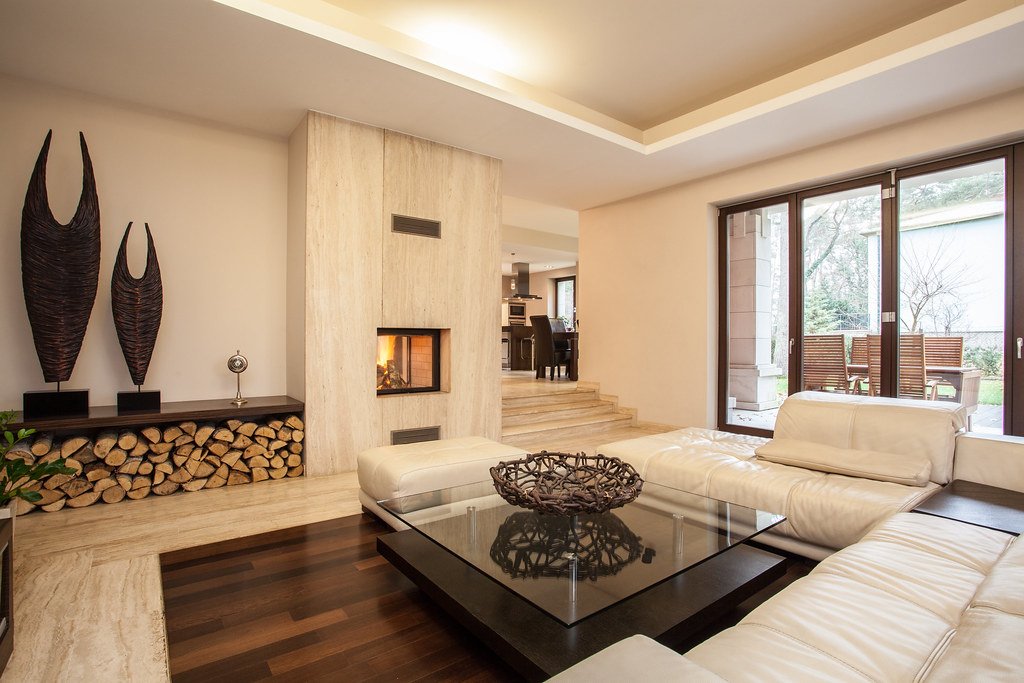 Tidy, dust-free living room